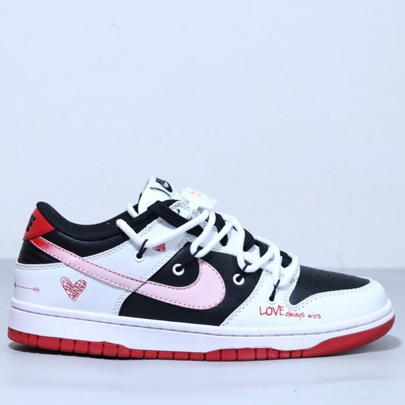 Nike main image 3